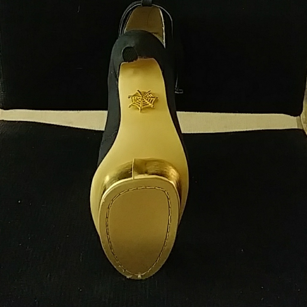 Charlotte Olympia, Size 8
